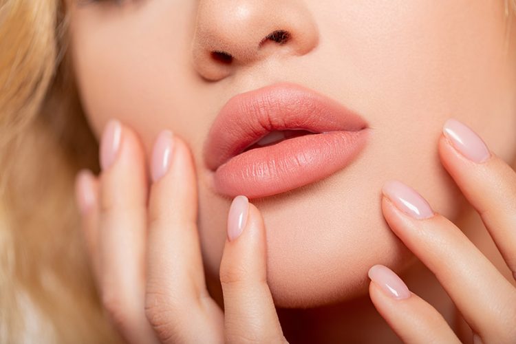 take care of your lips in these 7 ways
